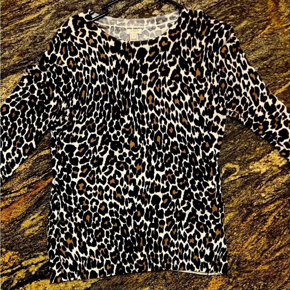 J.Crew Leopard Print Cotton Sweater Top women’s Size M long sleeve lightweight - Picture 1 of 6